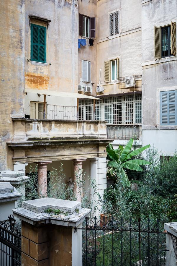 The Royal Story Apartment Rome Bagian luar foto