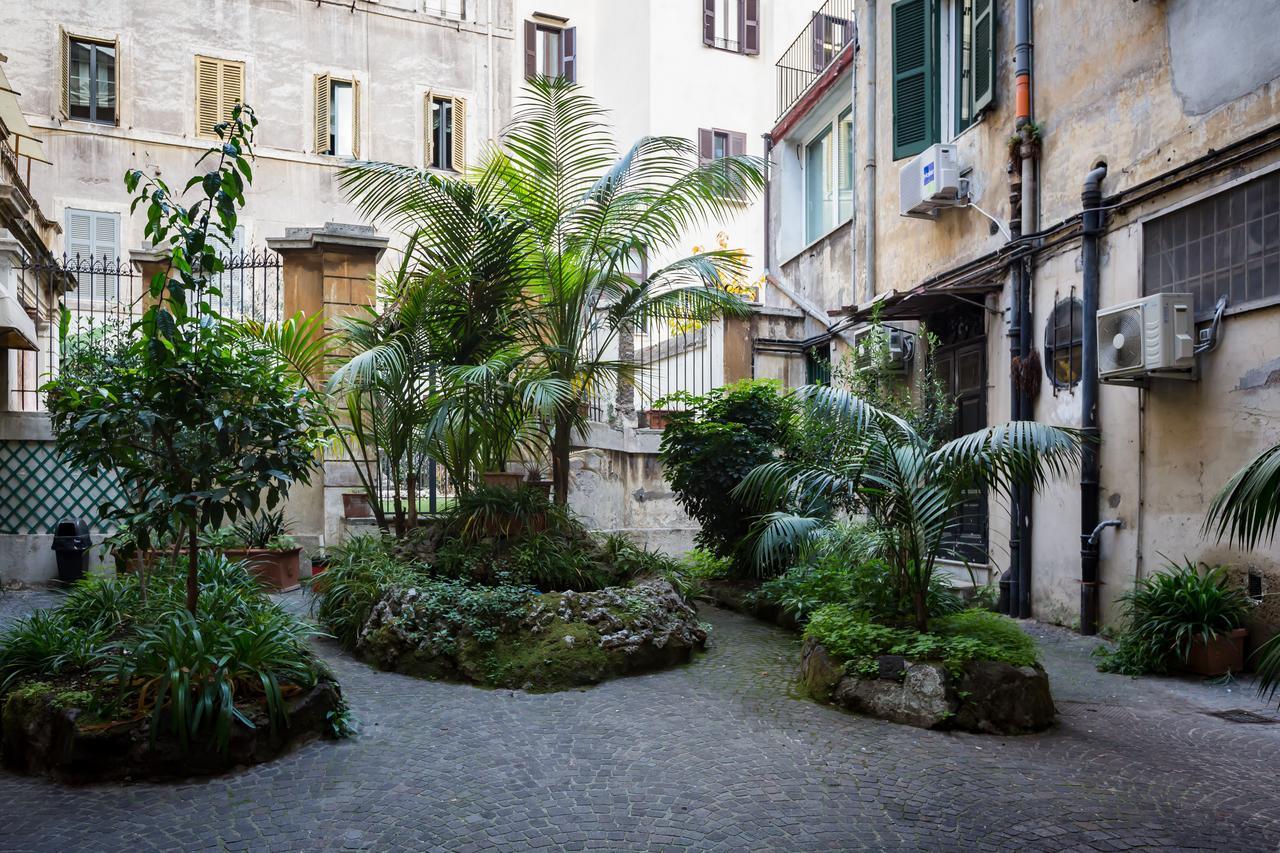 The Royal Story Apartment Rome Bagian luar foto