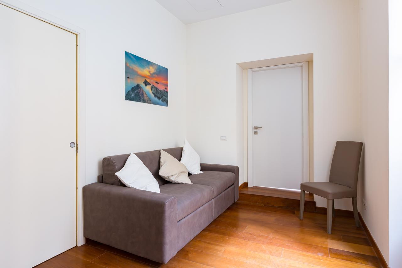 The Royal Story Apartment Rome Bagian luar foto