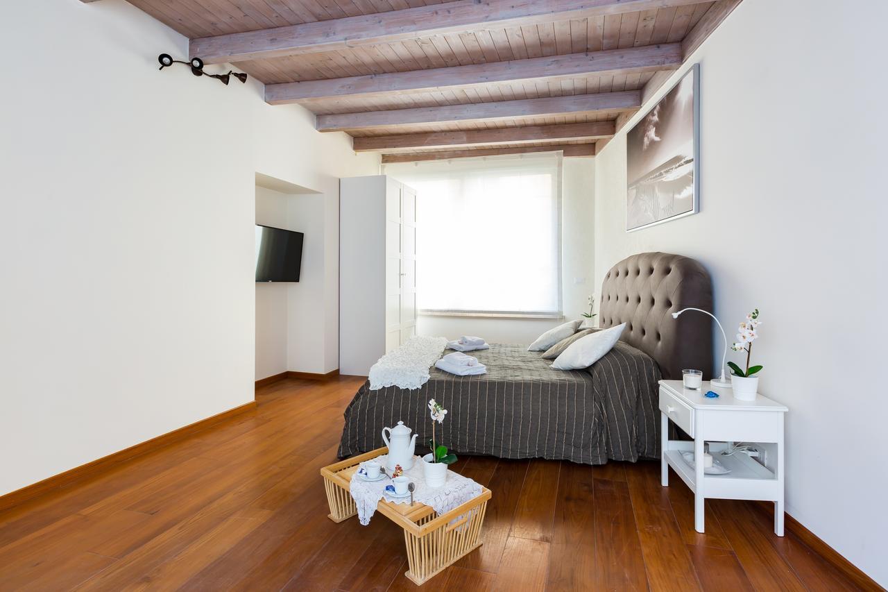 The Royal Story Apartment Rome Bagian luar foto